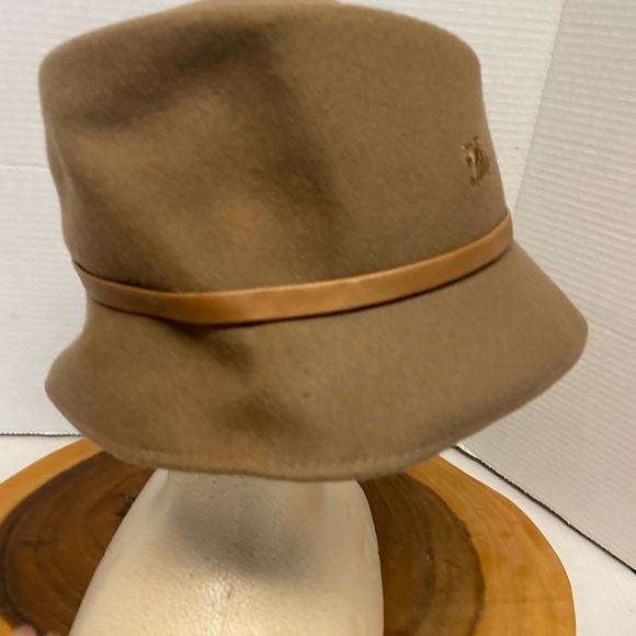 Burberry Wool Bell Hat Sz:L - Picture 2 of 10